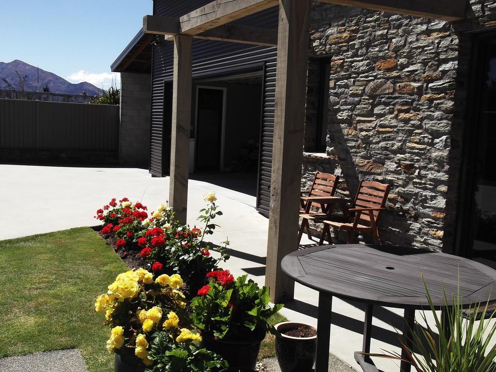 Montrose Bed & Breakfast Wanaka Exterior photo